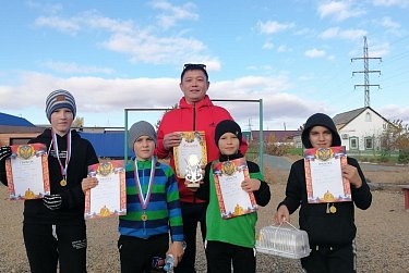 В поселке Первомайский Орска открылась детская площадка